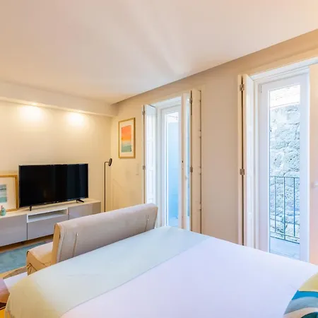 Clerigos Tower - Experience In Apartament